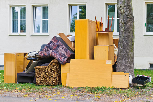 Best Yard Cleanup Services  in Jeannette, PA